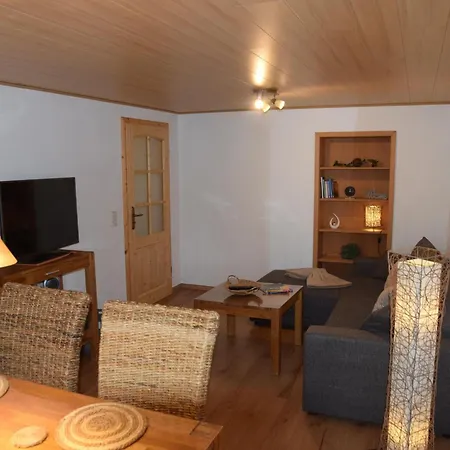 In With Private Terrace بيت للعطل Wilsecker